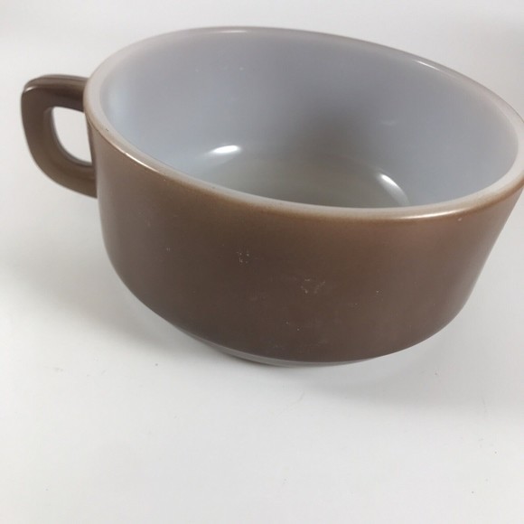Vintage Fire King Soup Chili Bowl Brown D Handle Anchor Hocking Milk Glass - Picture 9 of 9